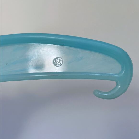 Vintage Plastic Hanger Swirl Blue USA - Picture 6 of 6